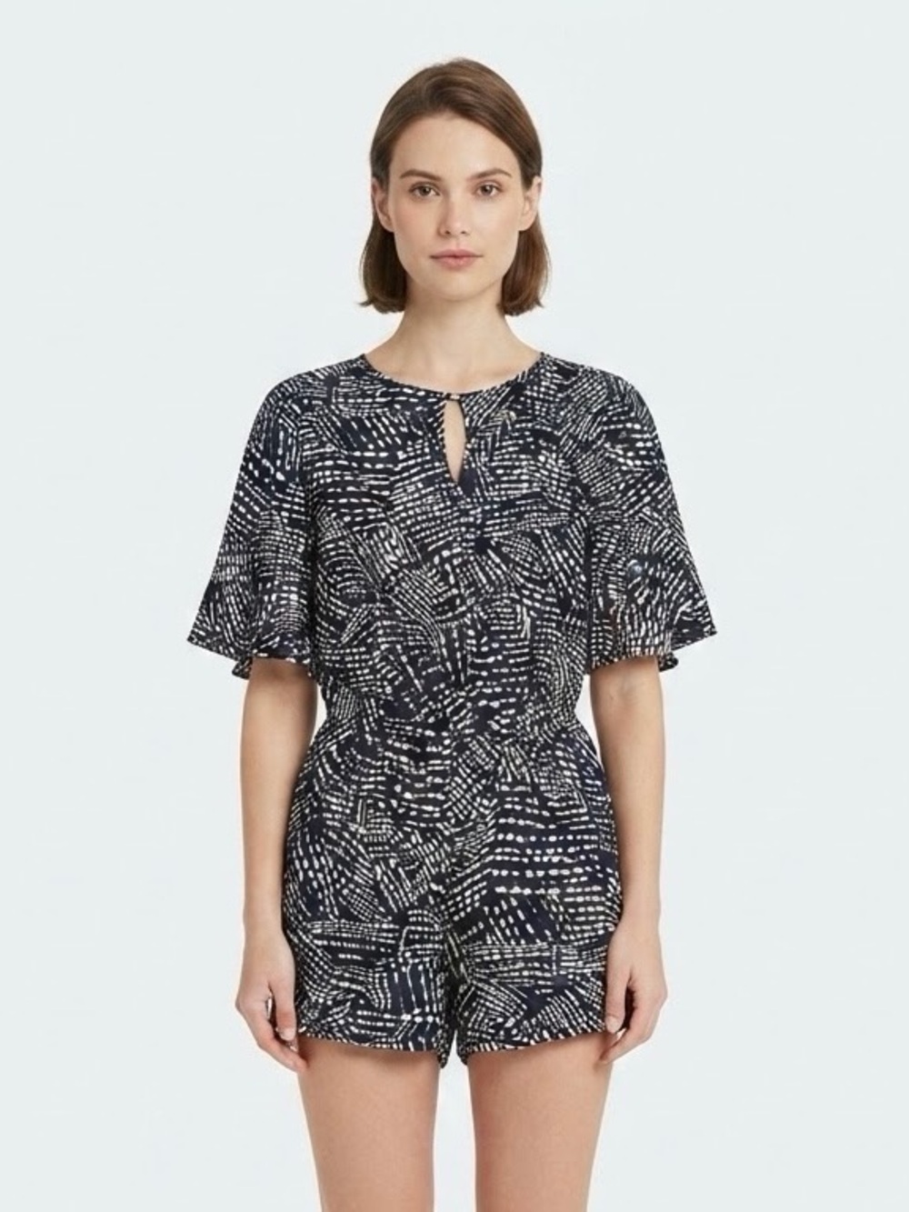 KLd M Black Cream Geometric Print Romper Short Resort Vacation